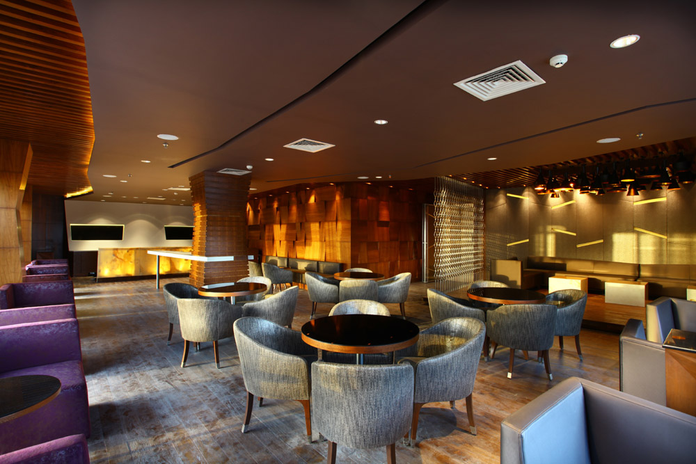 Bar / Lounge Interiors 